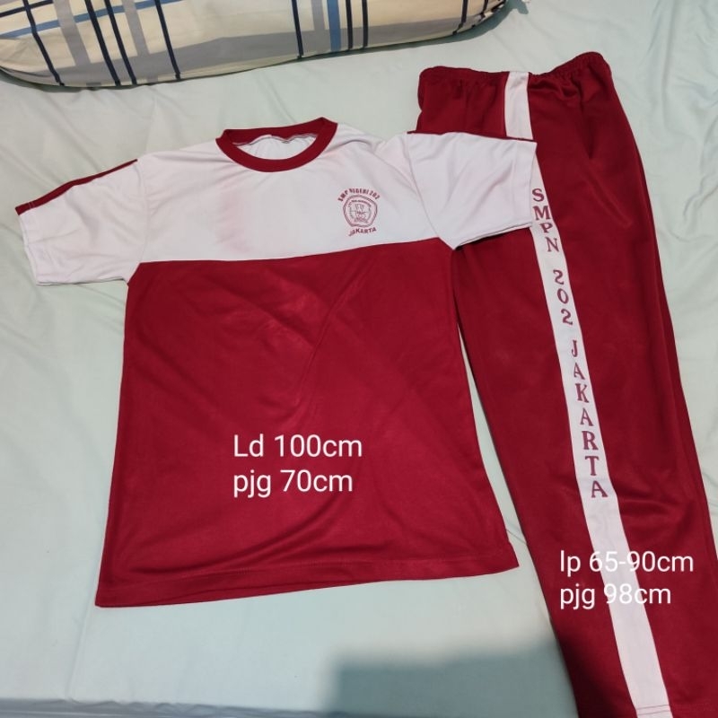 Seragam olahraga SMPN 202 Preloved