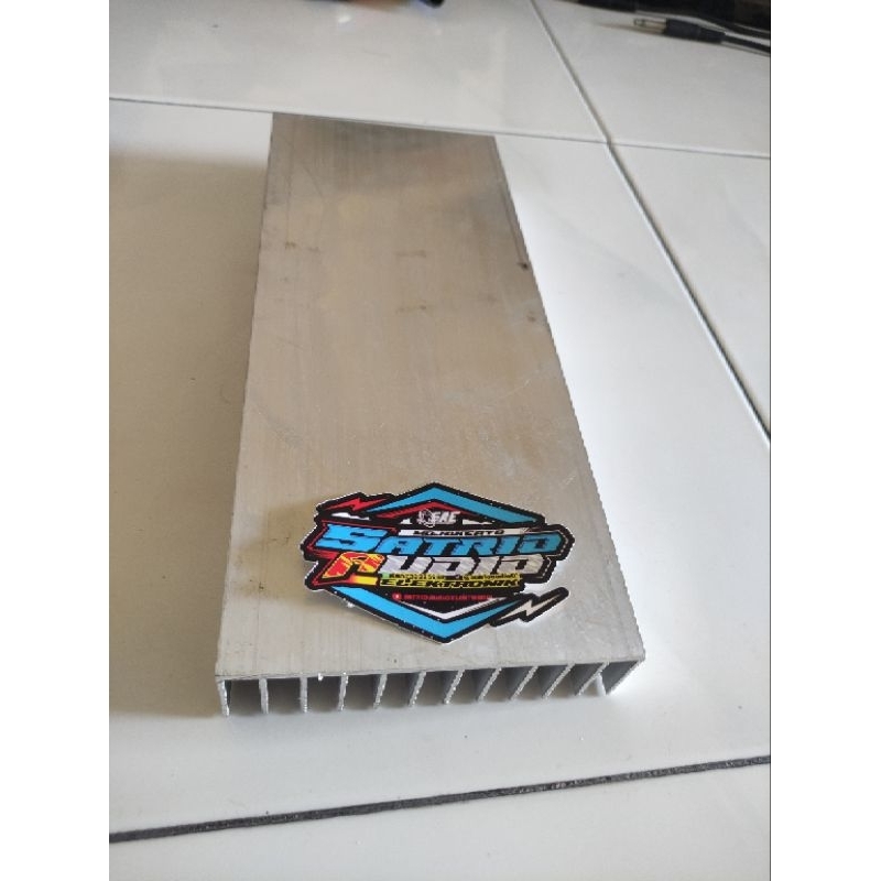 HEATSINK 12 SIRIP TEBAL 4MM PANJANG 30CM pendingin 12 sirip tebal 4mm panjang 30cm