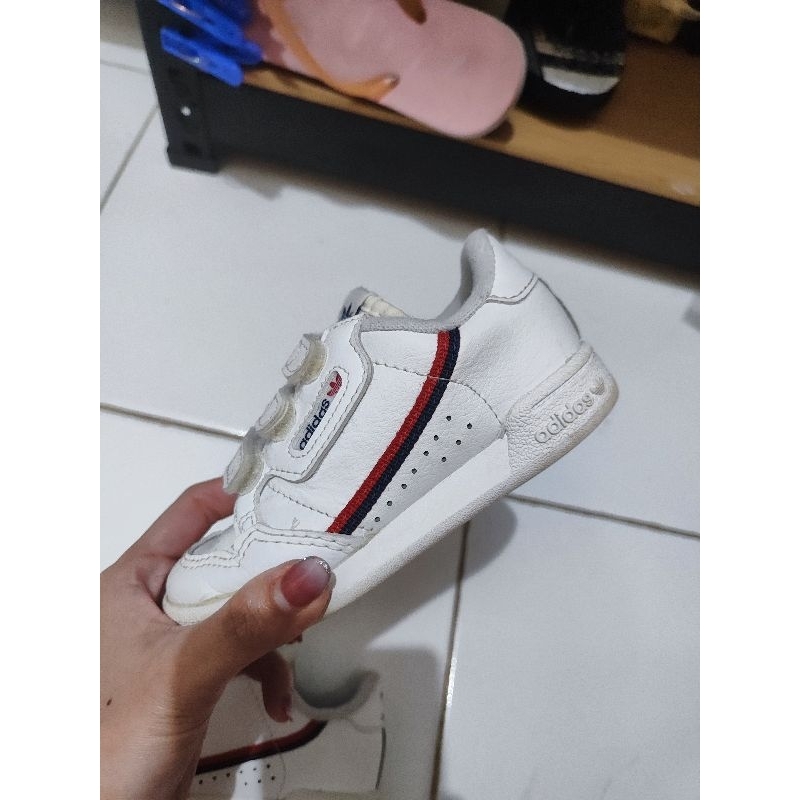 Adidas Continental Preloved