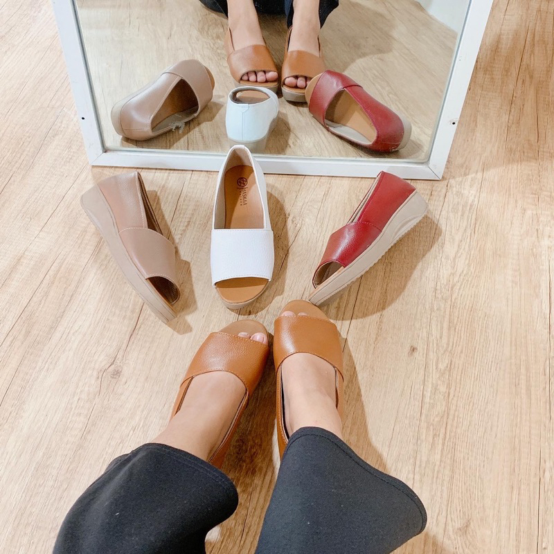 LINEAR LEATHER - Sepatu Kulit Hak Wanita - Sepatu Daltu