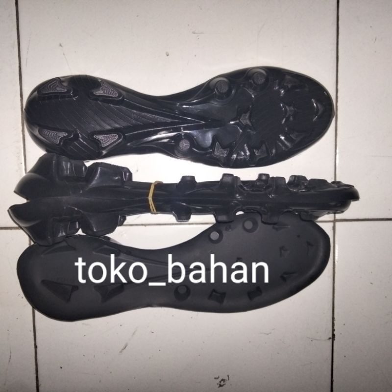 outsole alas sepatu sepak bola pria ( YA )