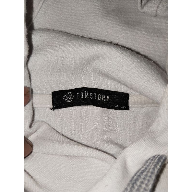 hoodie putih abu tomstory