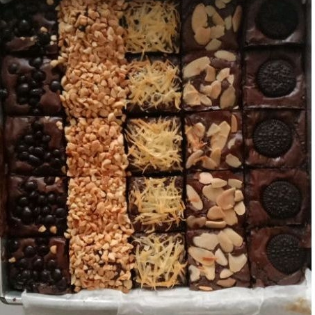 

Brownies panggang PREMIUM 20x20 isi 25pcs