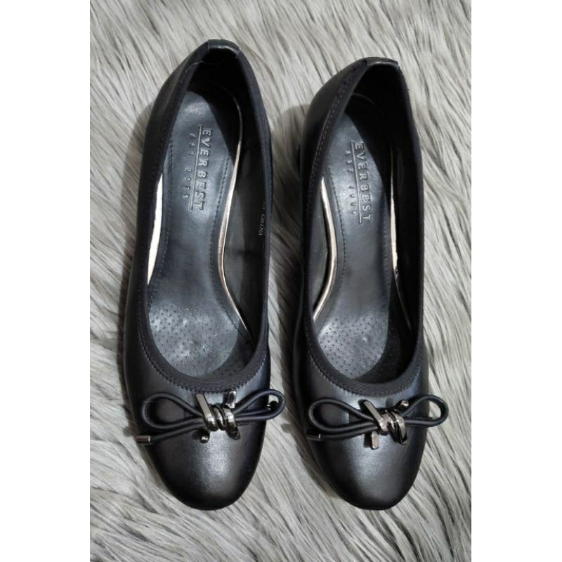 Sepatu Everbest Black - Size 37