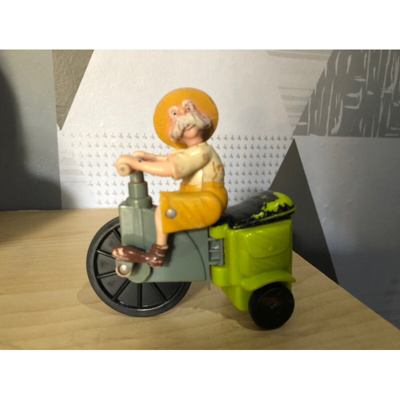 Figure Kakek tarzan vintage