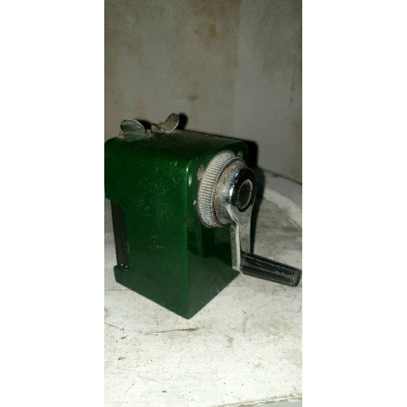 

serutan pensil vintage