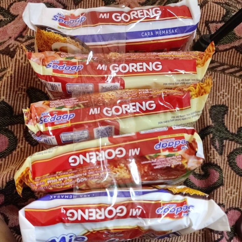 

5 pcs mie goreng sedaap