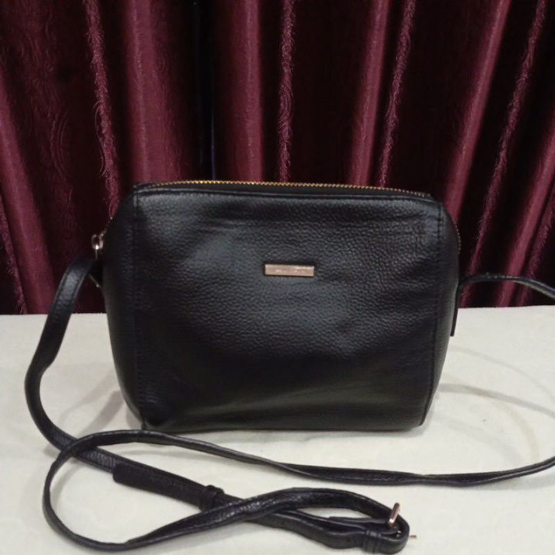 Sling bag della stella preloved