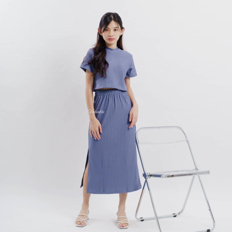 Aecha One Set - Dijual Terpisah - Atasan Crop Pendek Rok Span Hornet