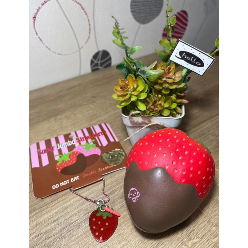 Punimaru Jumbo Strawberry Squishy