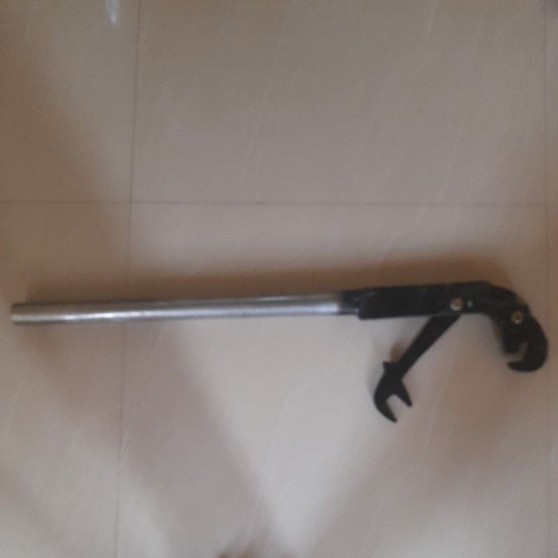 pelapas ring pelek ban truk semua  jenis ban truk/ cukilan ban truk