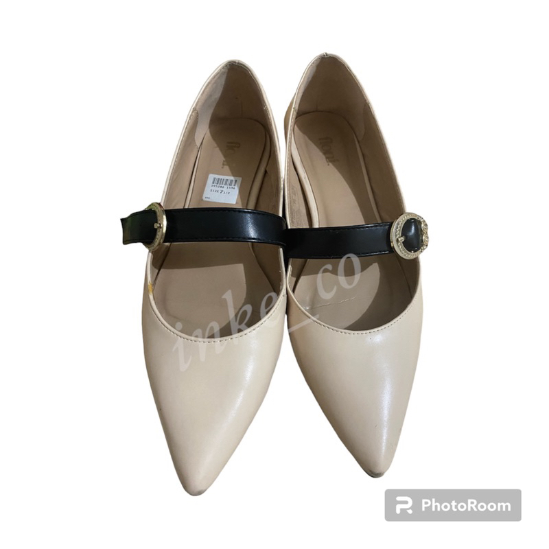 preloved sepatu fioni payless flats cream black - flat shoes krem hitam teplek thrift murah flat