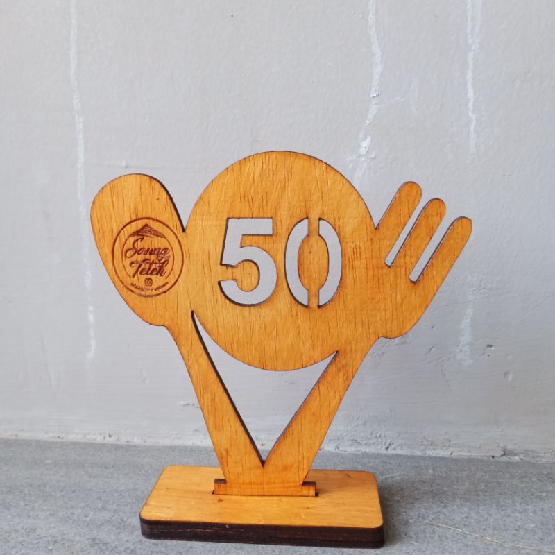 sign Nomor Meja kayu Unik Free logo custome