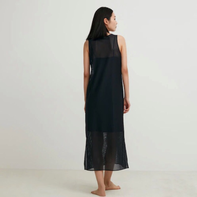 UNIQLO Mame Kurogouchi Maxi Dress Gaun Panjang Mesh Wanita Tanpa Lengan