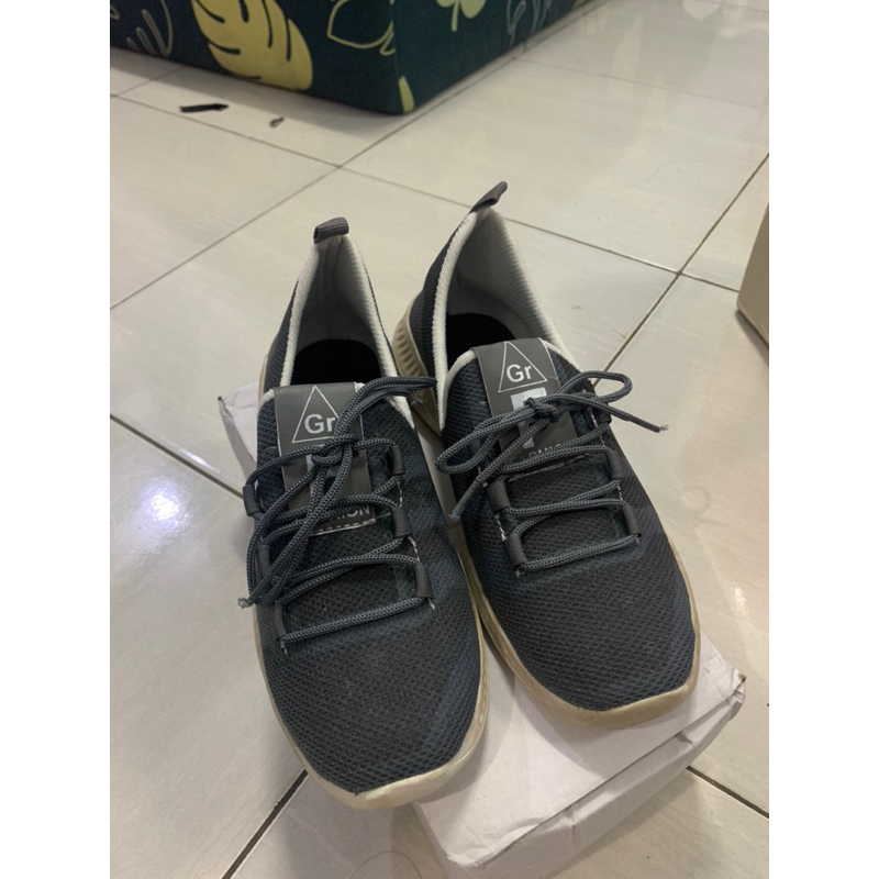 sepatu wanita stok lama