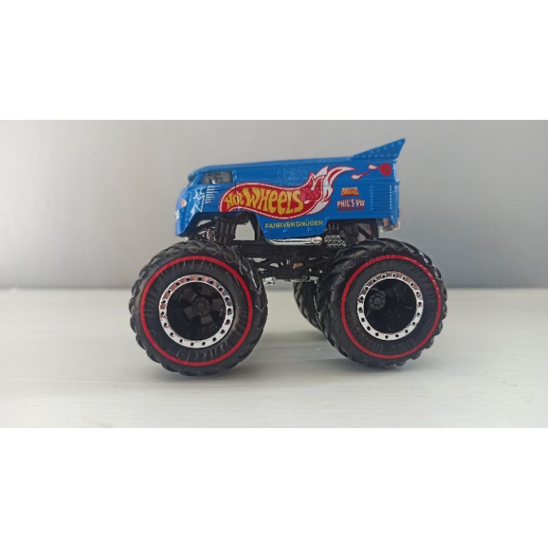 Hot wheels Monster Jam VW Dragbus Super Treasure Hunt loose bukan hot wheels fast & furious lancer e