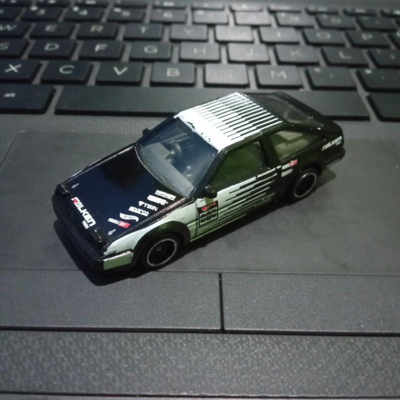Hotwheels Toyota AE86 Sprinter Trueno Falken Hitam Loose (ada minus di bagian atap)