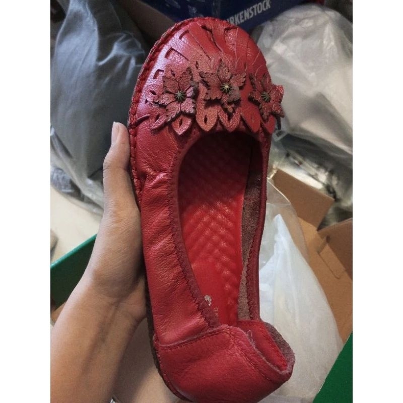 Sepatu Clarks Kulit Asli, Red, New, size 40