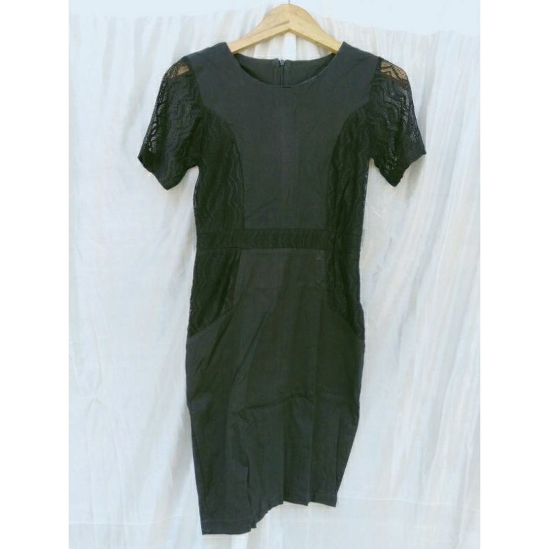 Preloved Dress Brokat