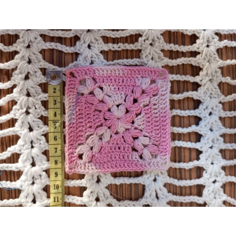 crochet puff granny square