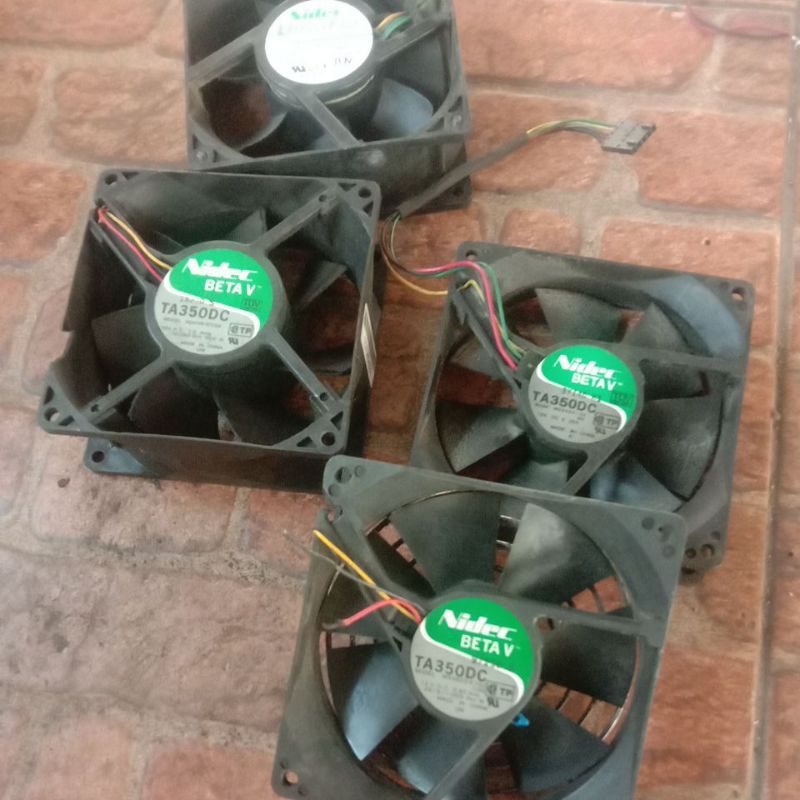 Kipas Nidec Ultraflo / BETA V 9x9 cm 9cm tebal 4 cm