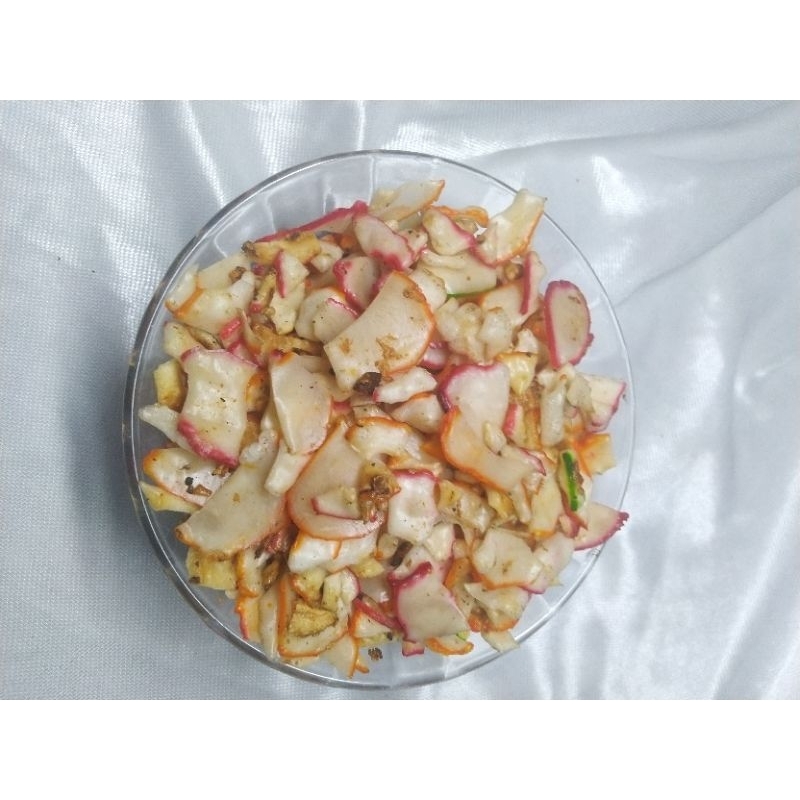 

cemilan pukset(kerupuk setan)enak