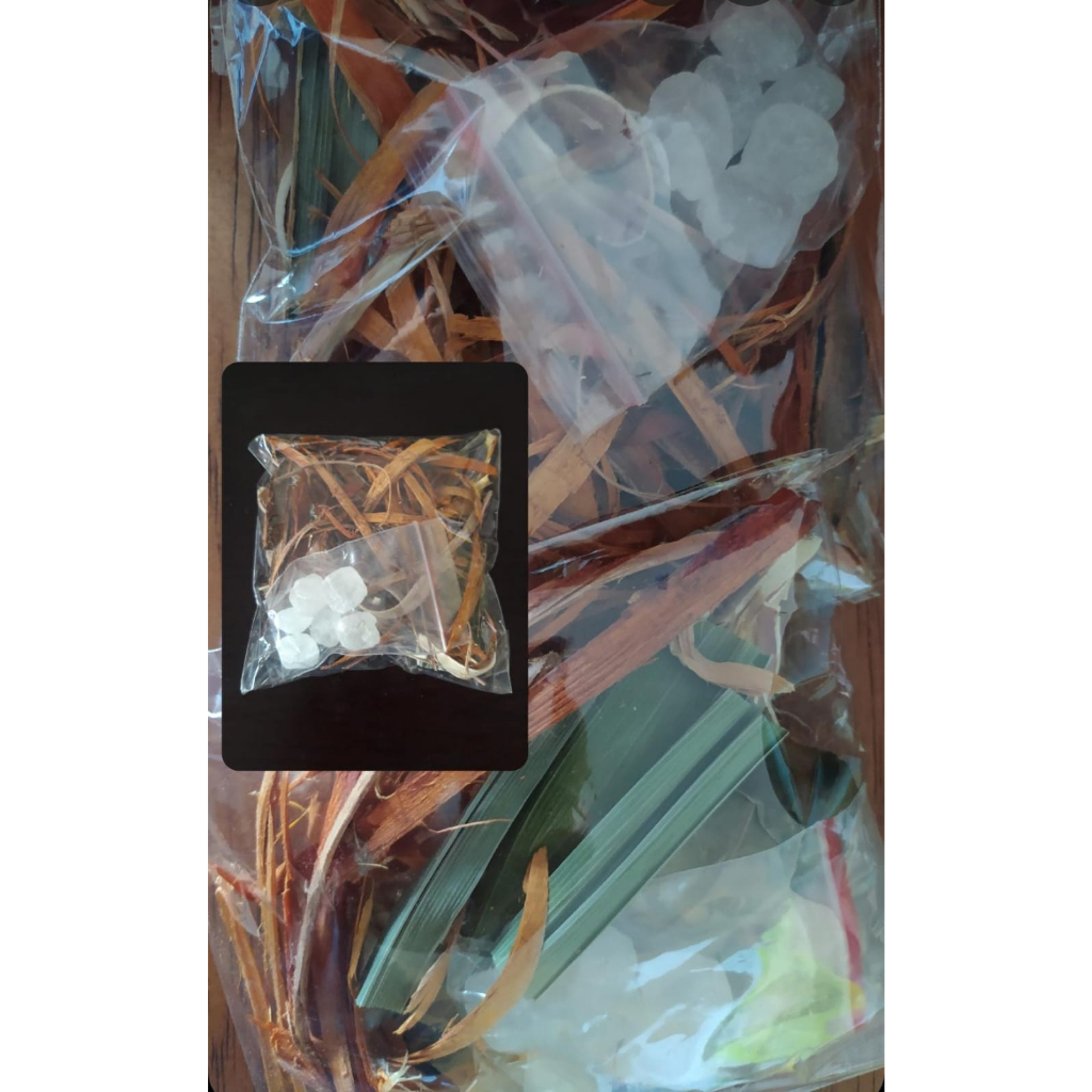 

WEDANG UWUH TRADISIONAL DAPAT 3 BUNGKUS