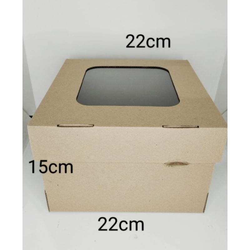 

CAKE BOX MIKA 22X22X15 CM 5 PCS E-FLUTE KARDUS ( SENYAWA )