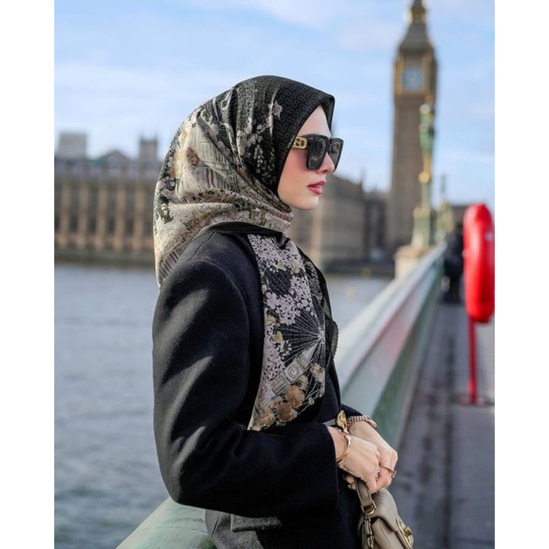 Buttonscarves British 2.0 series