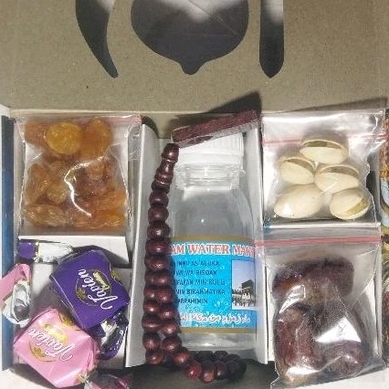 

Paket Oleh-Oleh Haji Dan Umroh / Paket Pistachio 2B