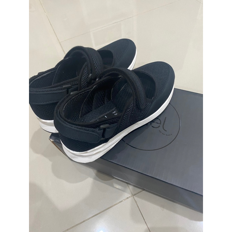 Chiel Shoes