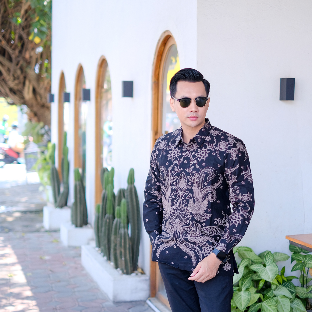 Kemeja Batik Lengan Panjang Motif Narayana