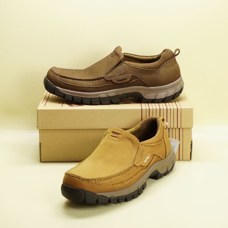 Sepatu Borsa pria A 92235