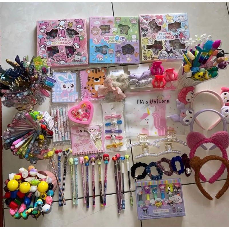 

Link Live - PAKET 35RB Alat Tulis Mix Accessoies