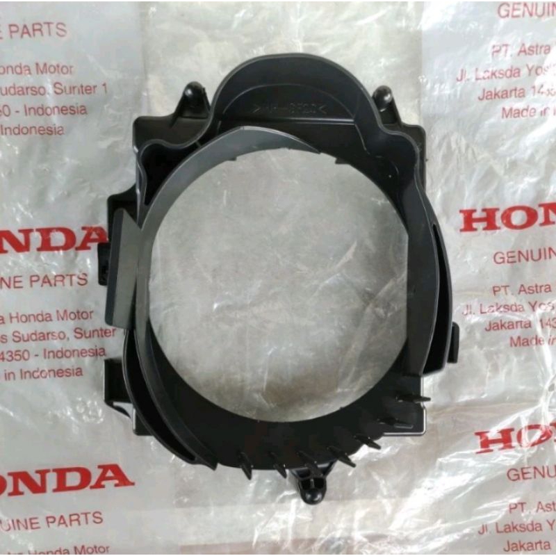 dudukan radiator bagian dalam vario 125 old, vario 150 old. vario 150 new non ori/ kw super