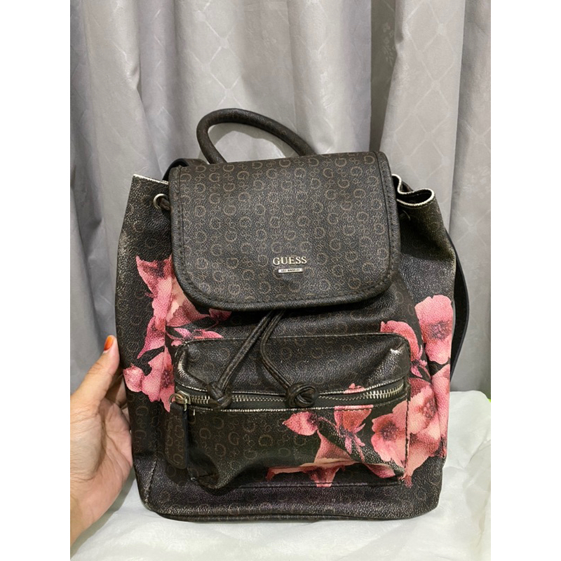 PRELOVED TAS RANSEL WANITA GUESS ORI