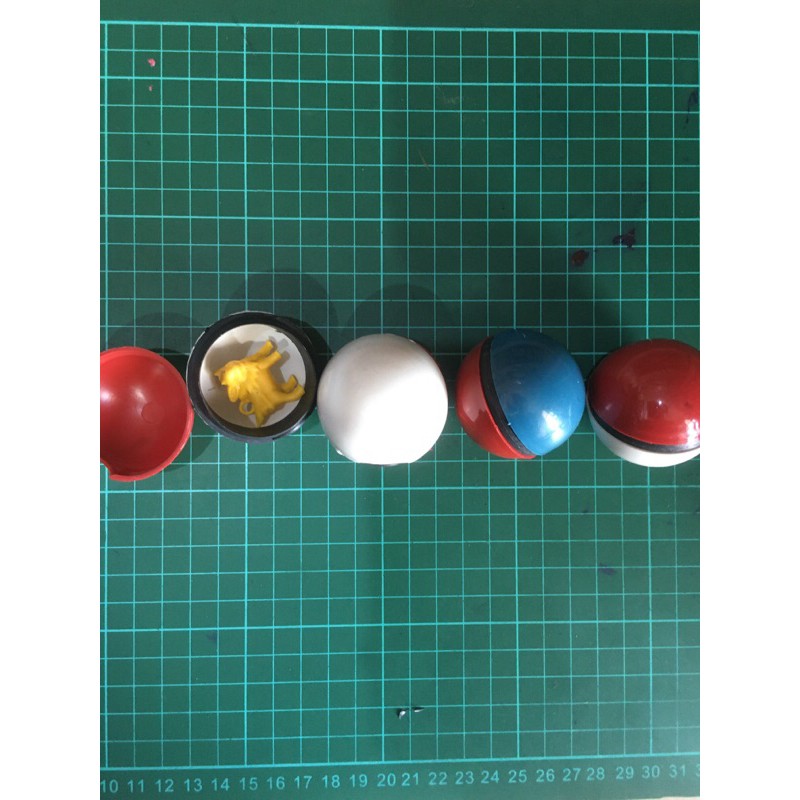 Mainan bola Pokemon-Go / mini figur pokemon / mainan murah