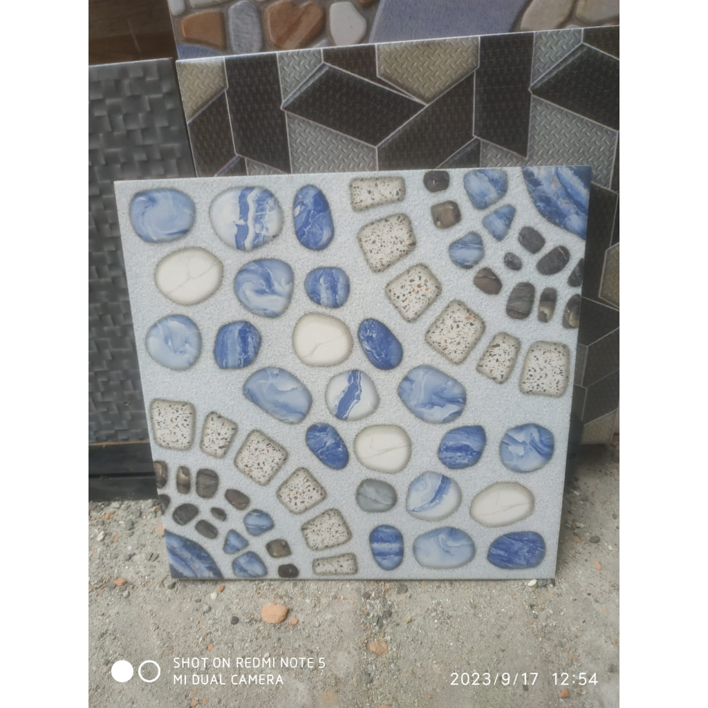keramik lantai 25x25 kasar