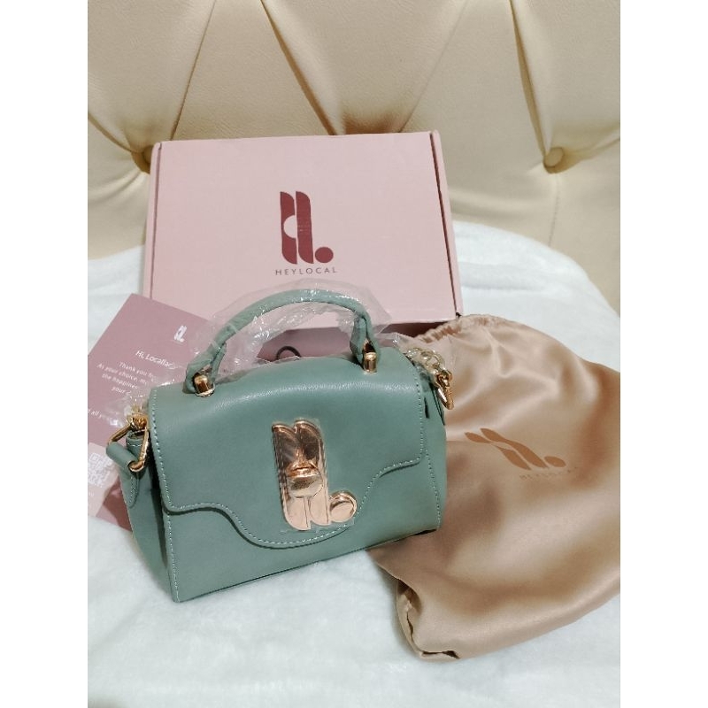 Levaughn bag heylocal