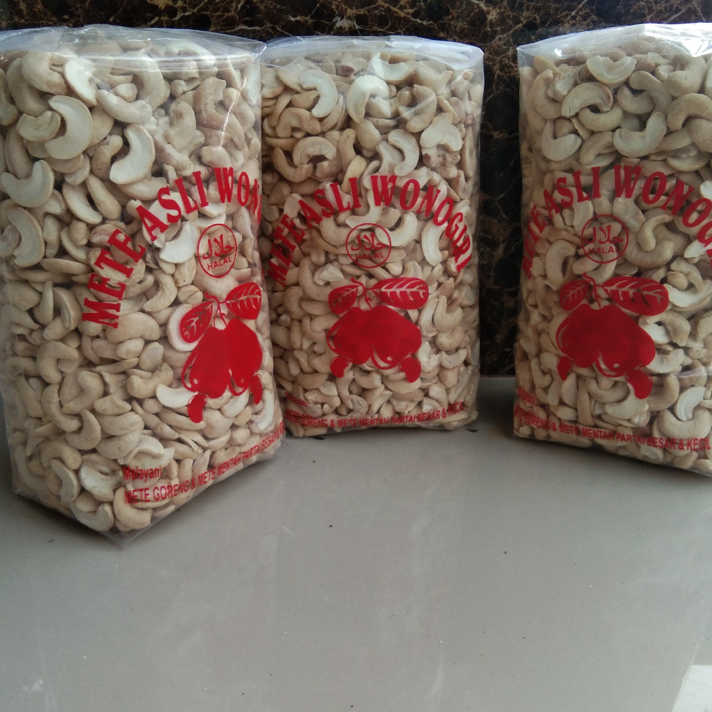 

KACANG METE BELAH DUA MENTAH 1KG
