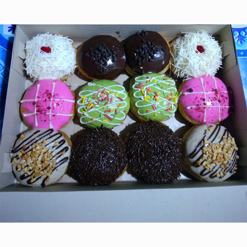 

Donat isi 12 topping keju coklat grentea meses empuk dan Lembut