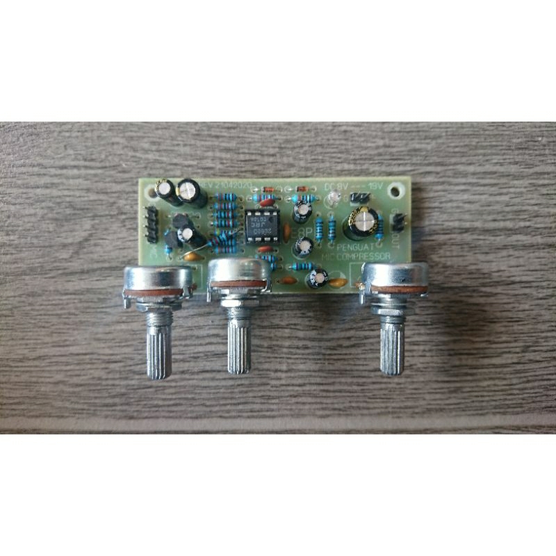 penguat mic compressor