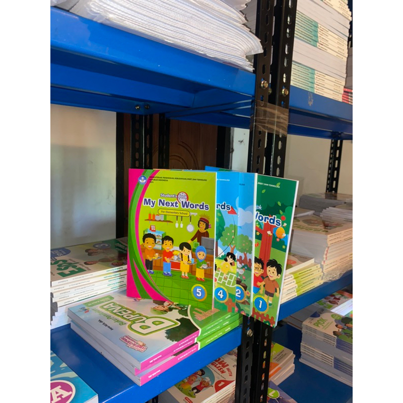 

KUMER My Next Word KELAS 1,2,4,5 - KEMENTRIAN PENDIDIKAN DAN DAN KEBUDAYAAN