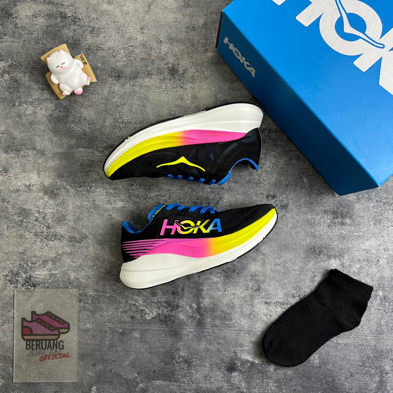 Sepatu HOKA ROCKET X2