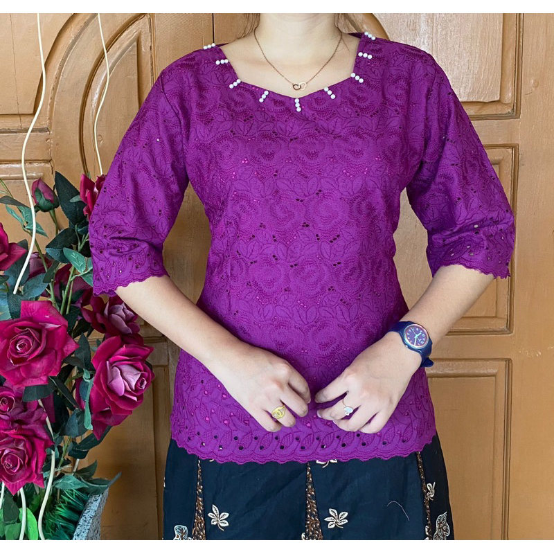blouse katun bolong