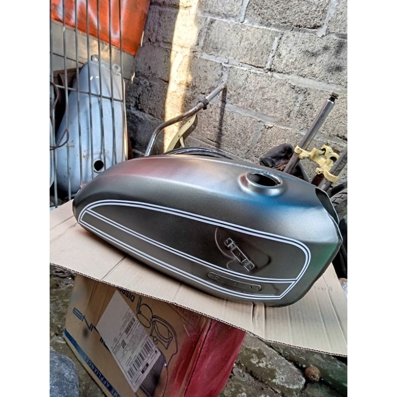 tangki cb pres doraemon warna abu list putih motif cb125