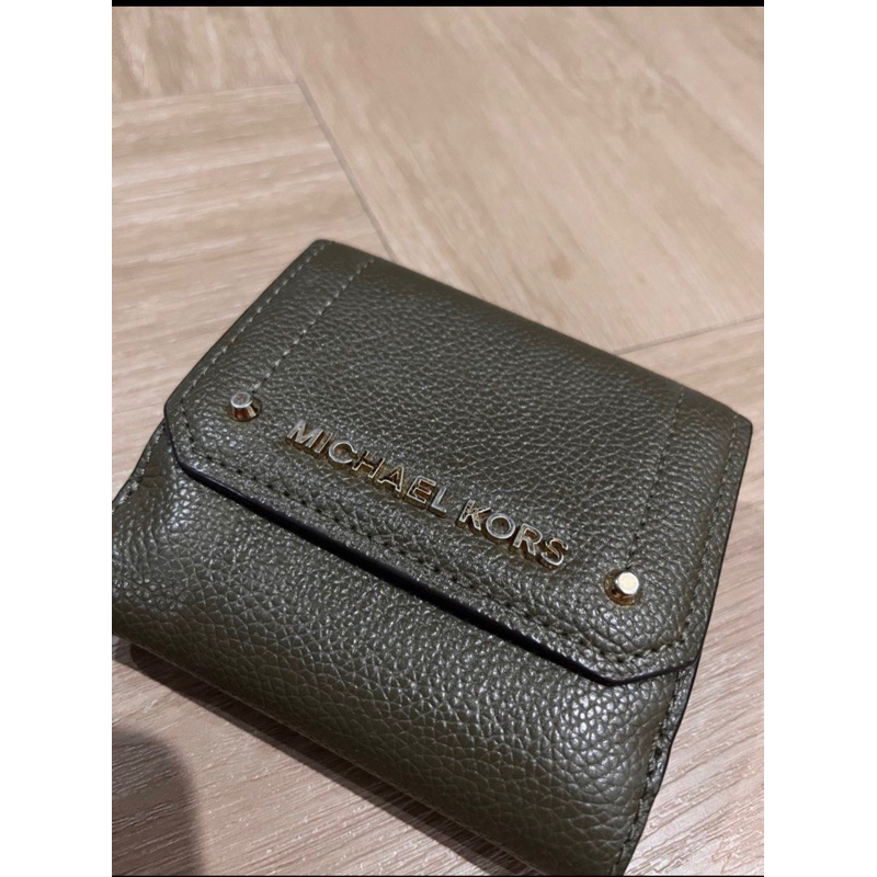 michael kors wallet preloved