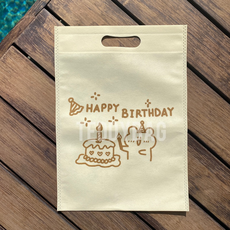 

TAS ULANG TAHUN ANAK 24,5 x 35cm | GOODIE BAG ULANG TAHUN ANAK BISA CUSTOM NAMA | HAMPERS ULTAH ULANG TAHUN ANAK | KANTONG ULANG TAHUN 1 BULANAN | TAS KADO ULANG TAHUN | GOODIE BAG SATU BULANAN TAHUNAN | TAS SPUNBOND ULANG TAHUN ANAK