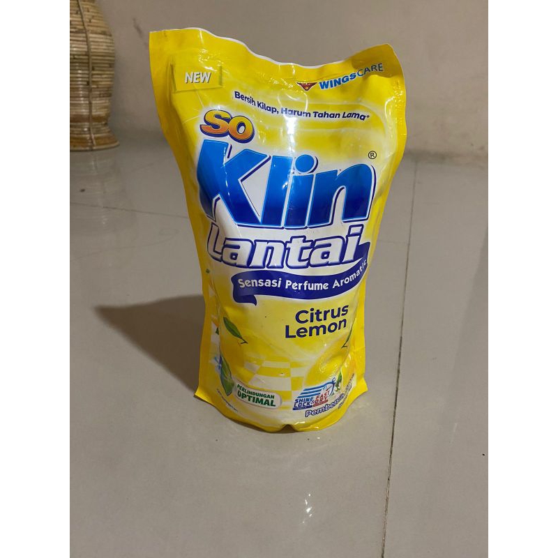 So klin lantai lemon 780 ml