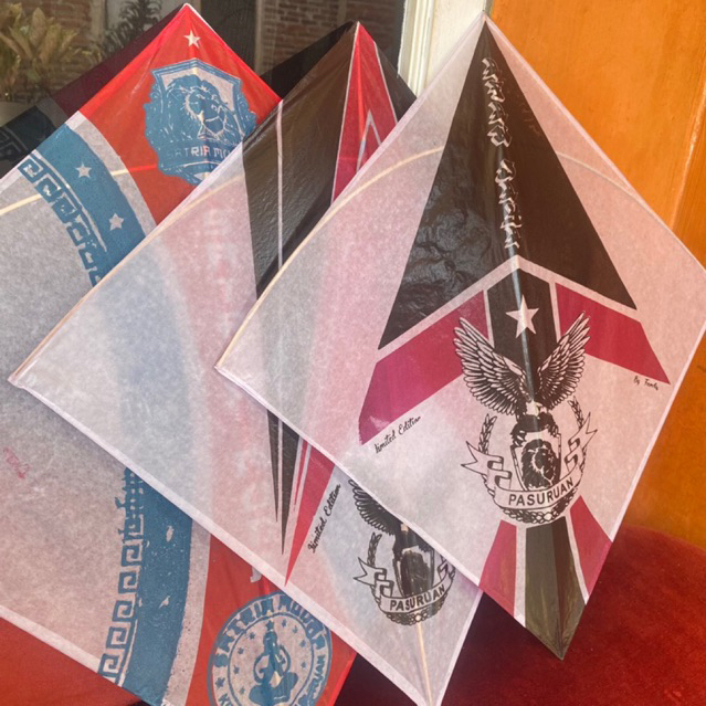 LAYANGAN SUKHOI Sukoi Standar Aduan Kertas Minyak Arku Sedang